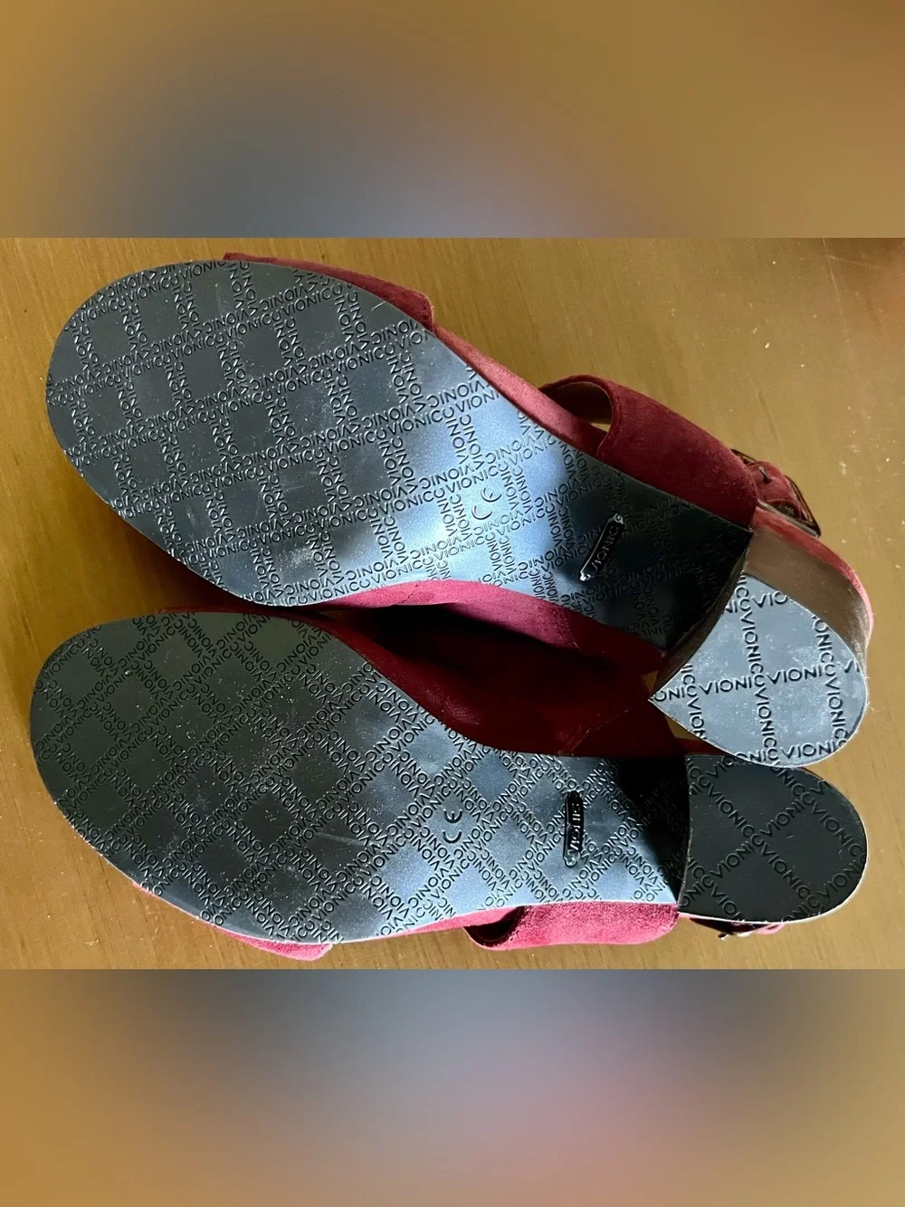 Vionic Burgundy Suede Block Heel Sandals